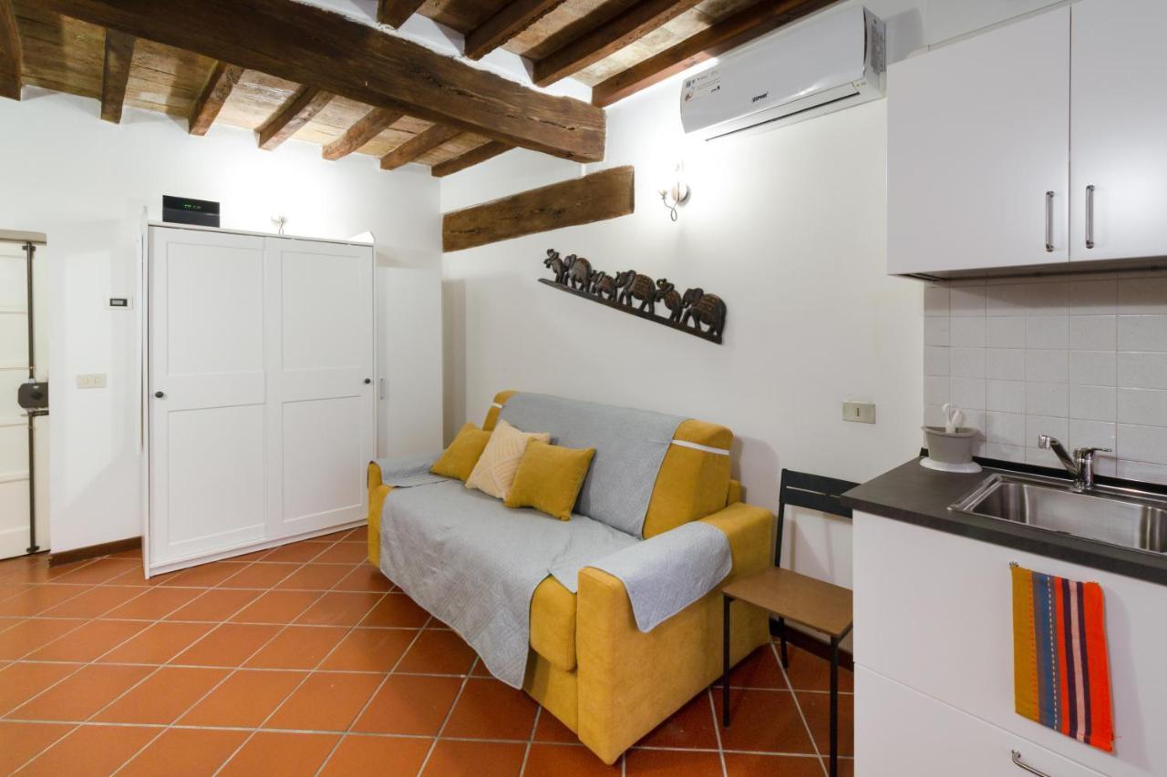 Parma Portici Antichi Monolocale A 5 Min Dal Duomo Apartment ภายนอก รูปภาพ