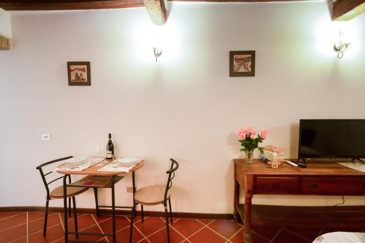 Parma Portici Antichi Monolocale A 5 Min Dal Duomo Apartment ภายนอก รูปภาพ